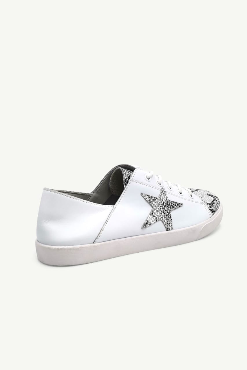 NICKI WHITE SNEAKERS WITH SNAKE TOE & STAR - Image 3